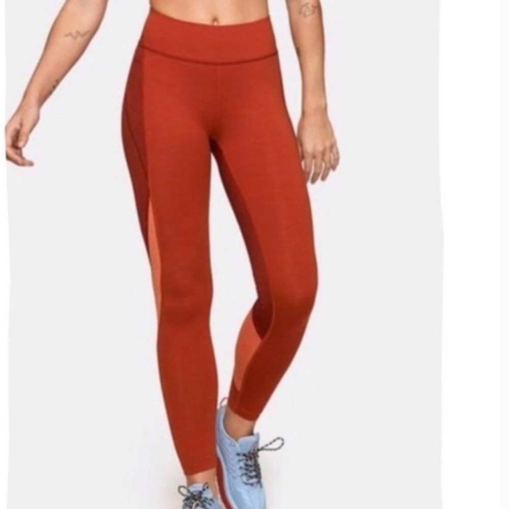 Outdoor Voices TechSweat 7/8 Zoom Leggings in Red Size Medium